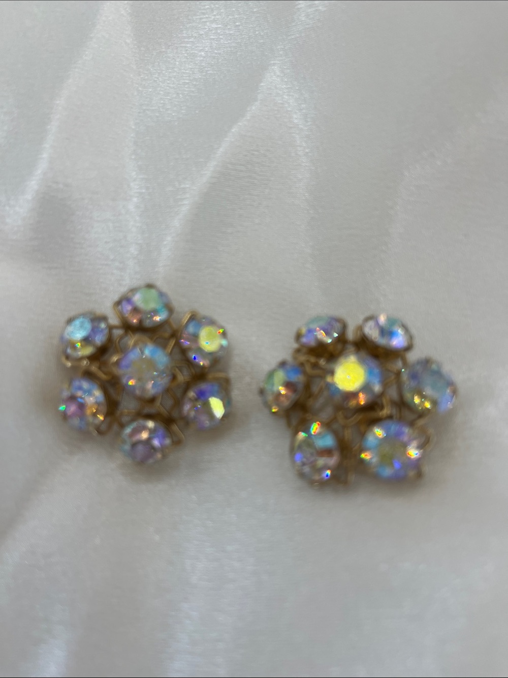 Vogue signed Crystal/AB Cluster- Intricate Gold Toned setting - Picture 5 of 5